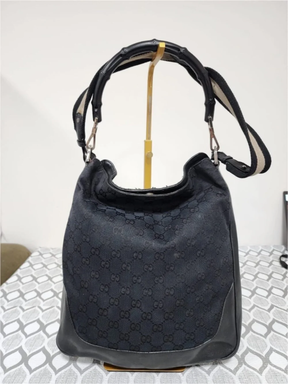 Authentic Gucci Vintage GG Canvas Bamboo Satchel Bag Black